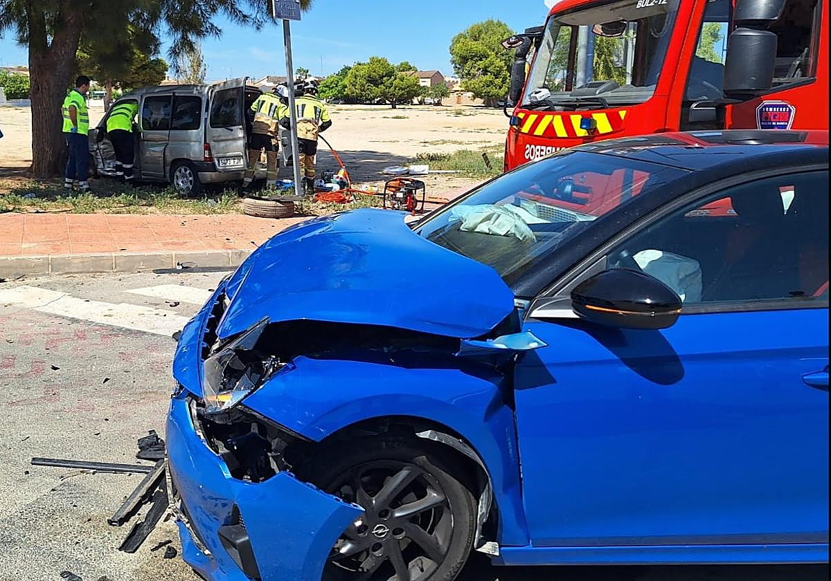Uno de los coches implicados en el accidente.