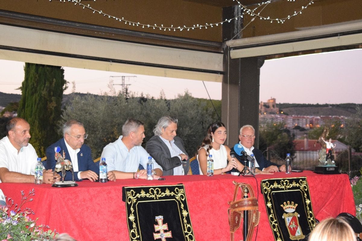 Imágenes de la presentación de los cargos del Bando de los Caballos del Vino de Caravaca