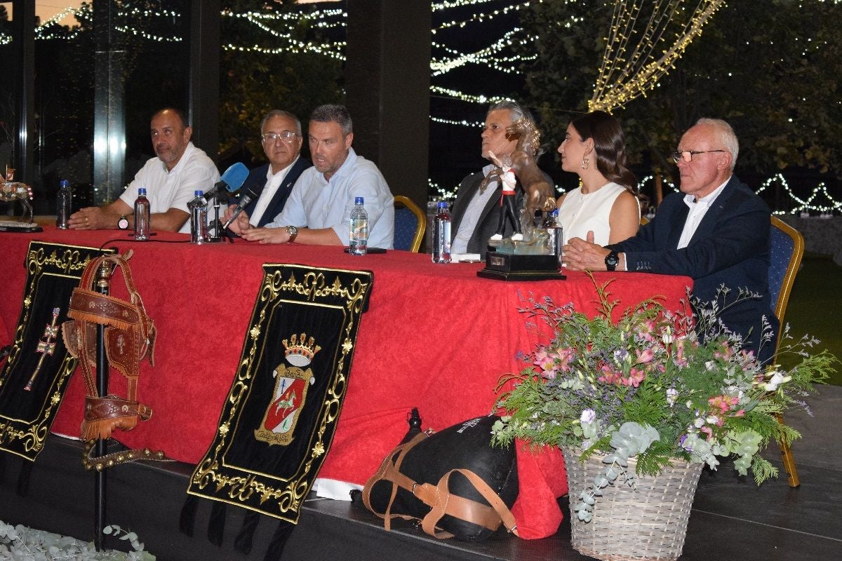 Imágenes de la presentación de los cargos del Bando de los Caballos del Vino de Caravaca