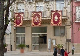 Fachada del Ayuntamiento de Calasparra, en imagen de archivo.