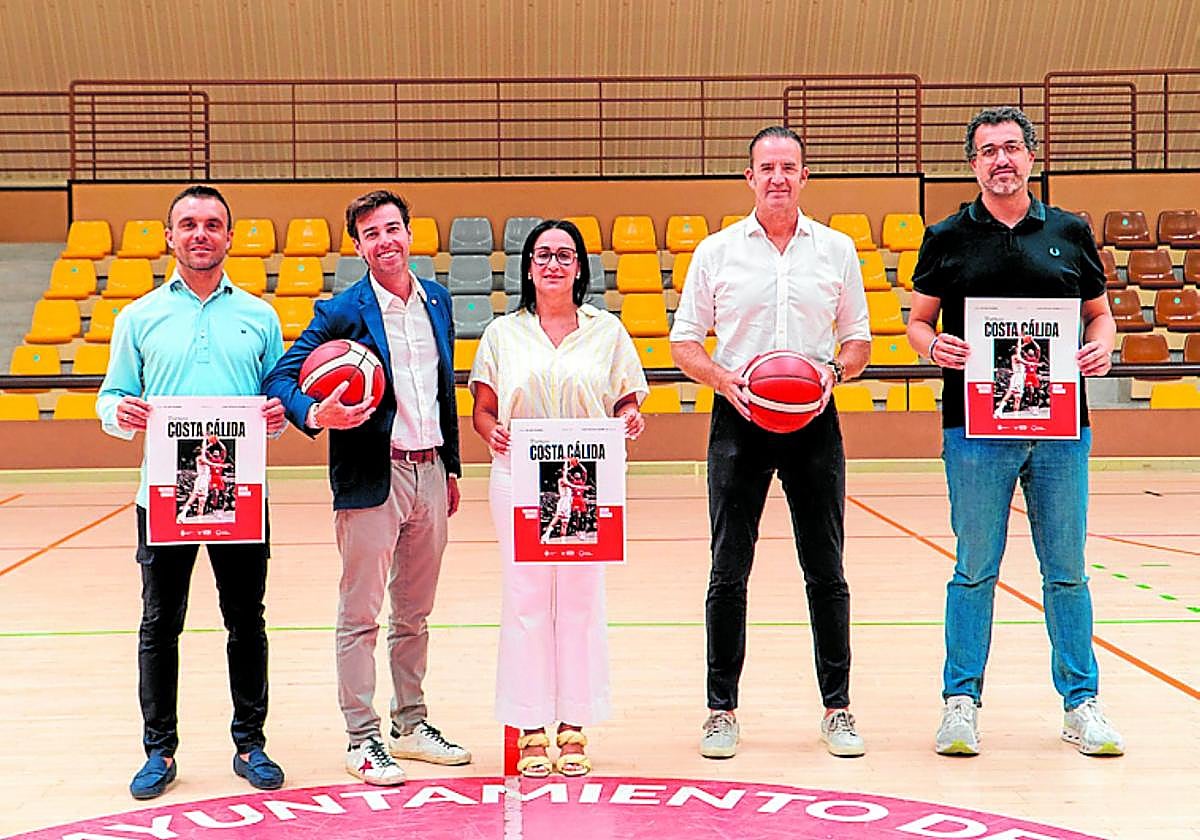 Presentación del trofeo Costa Cálida, ayer en Yecla.
