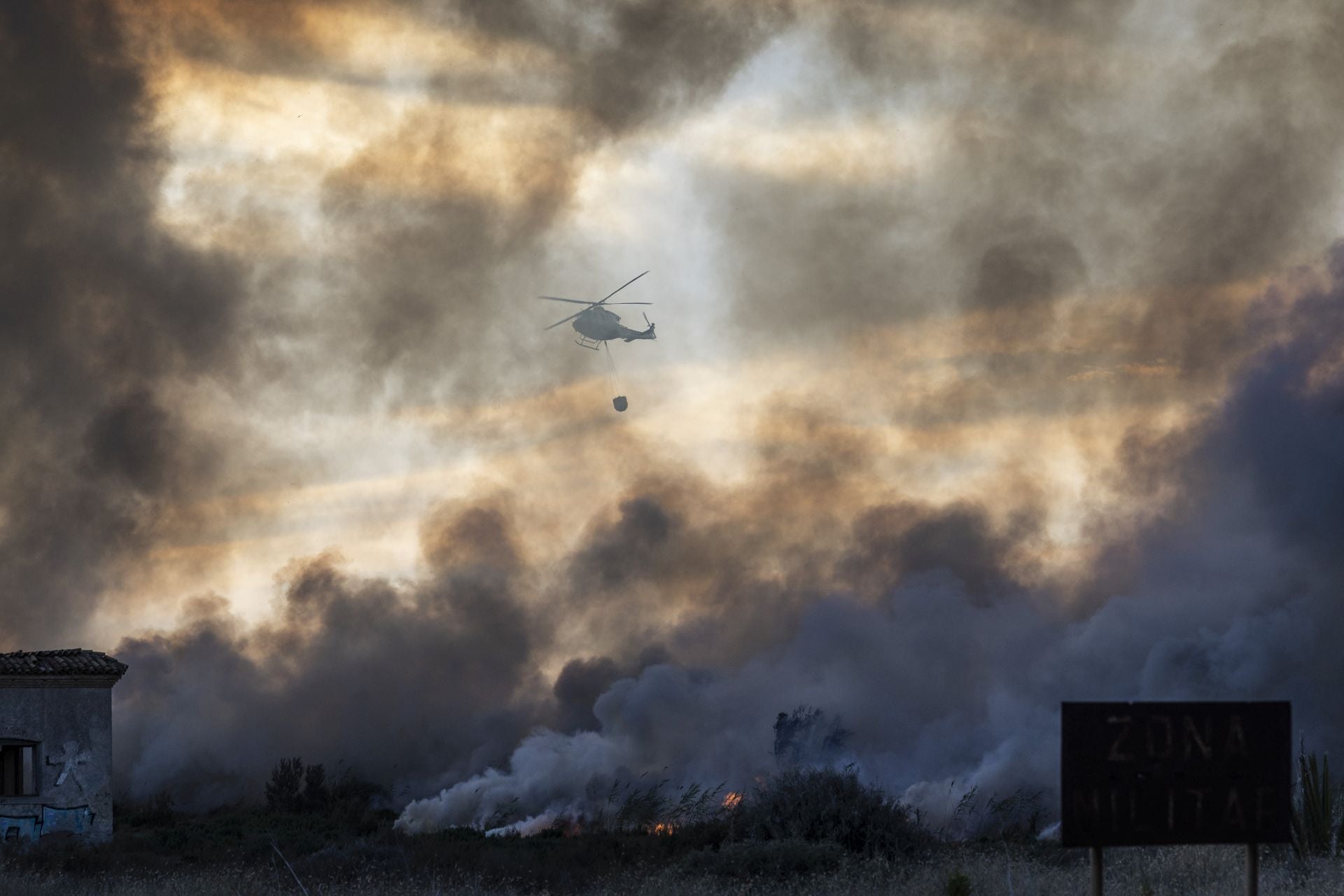 El incendio forestal del Carmolí, en imágenes