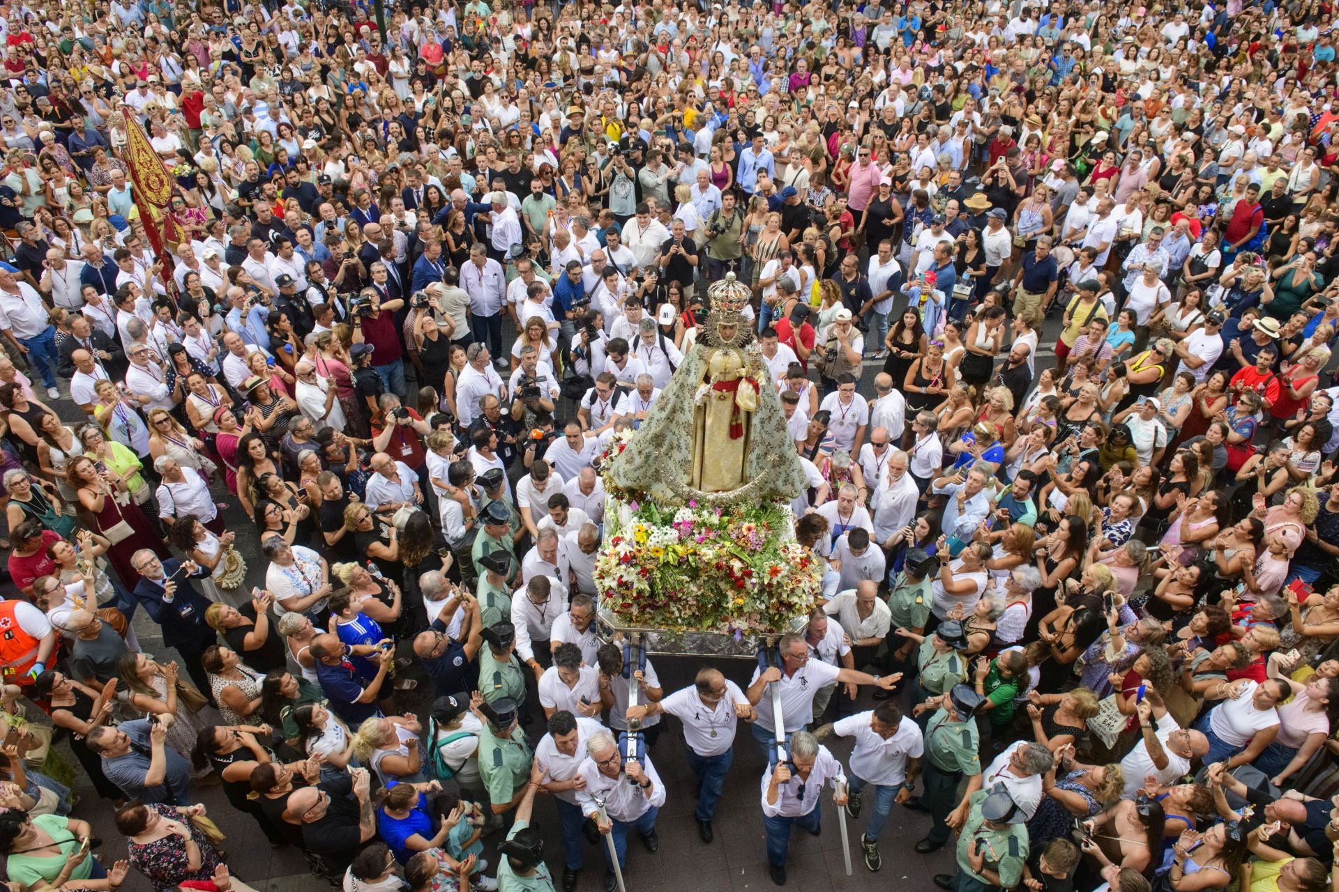Las imágenes del recibimiento en Murcia a la Virgen de la Fuensanta