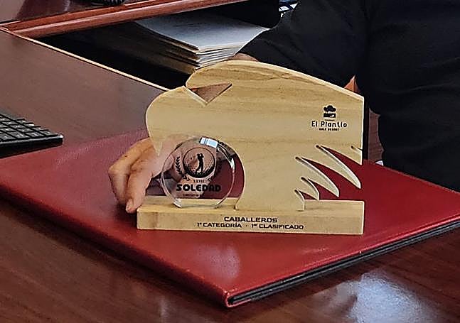 Un águila. La cabeza de este animal es el logotipo de la empresa.