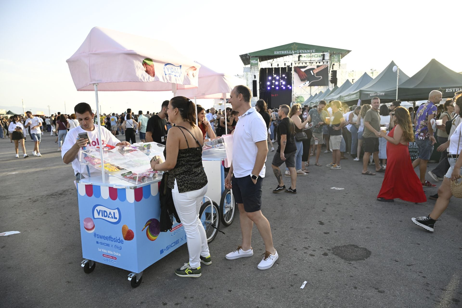 El ambiente en el B-Side de Molina de Segura, en imágenes
