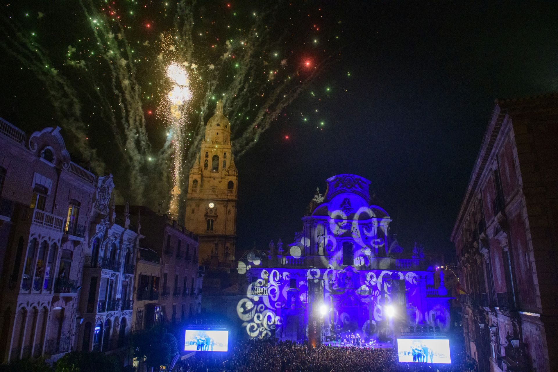 Las imágenes del pregón de Viva Suecia en Murcia