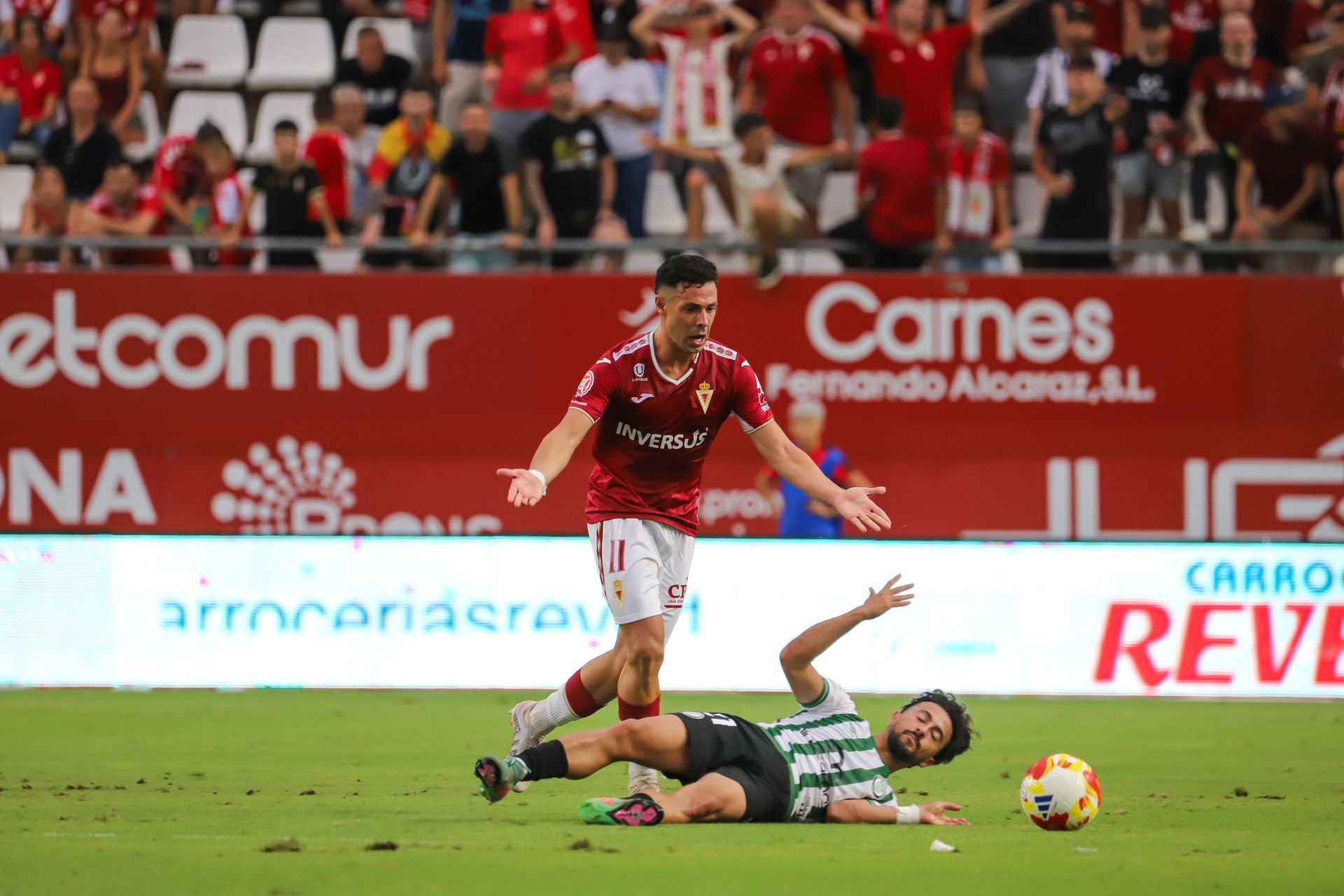 Las imágenes del Real Murcia-Torremolinos (1-0)