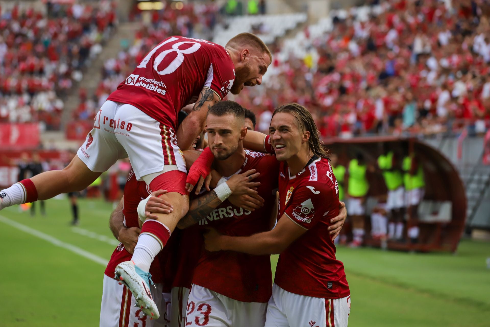Las imágenes del Real Murcia-Torremolinos (1-0)