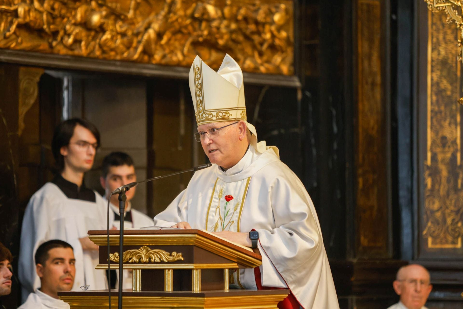 La misa mayor de la Patrona de Lorca, en imágenes