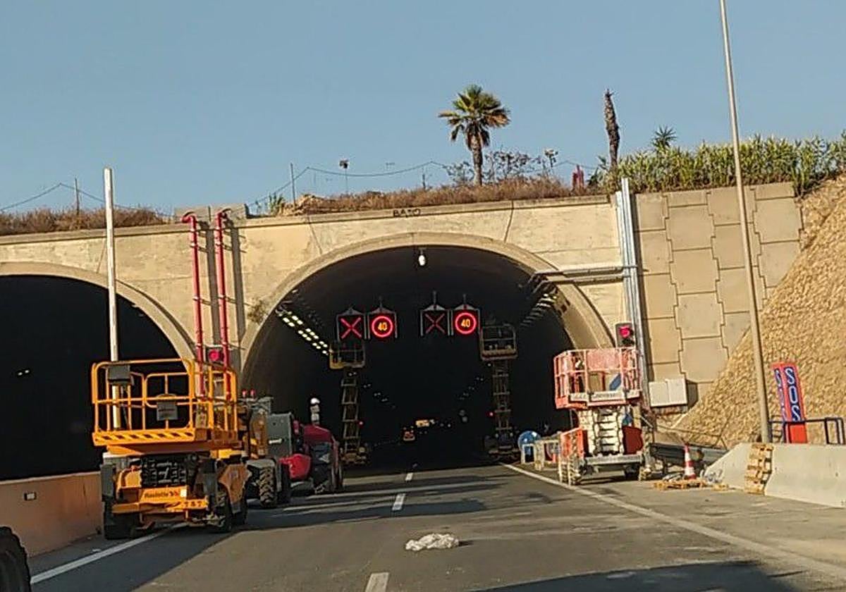 Obras en el túnel de Pilar de la Horadada.