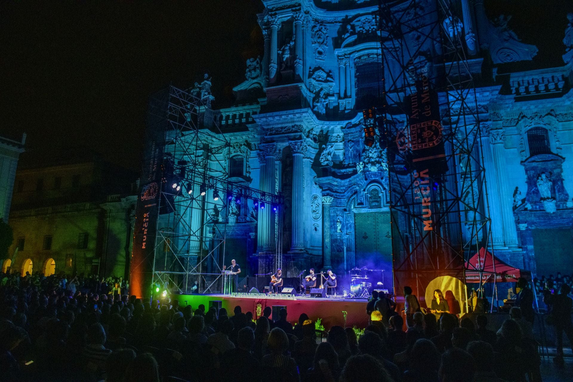 Las imágenes del pregón de Viva Suecia en Murcia