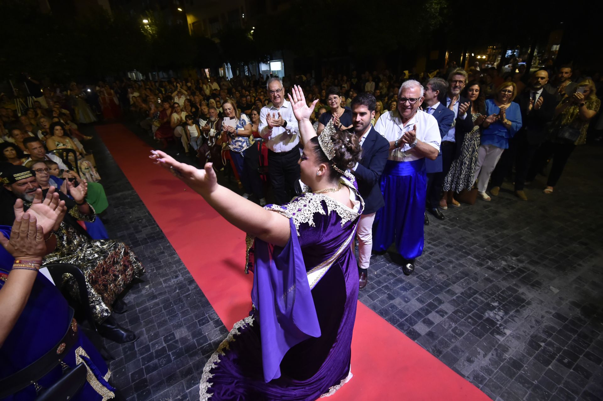 Recepción de las Abanderadas de Moros y Cristianos de Murcia, en imágenes