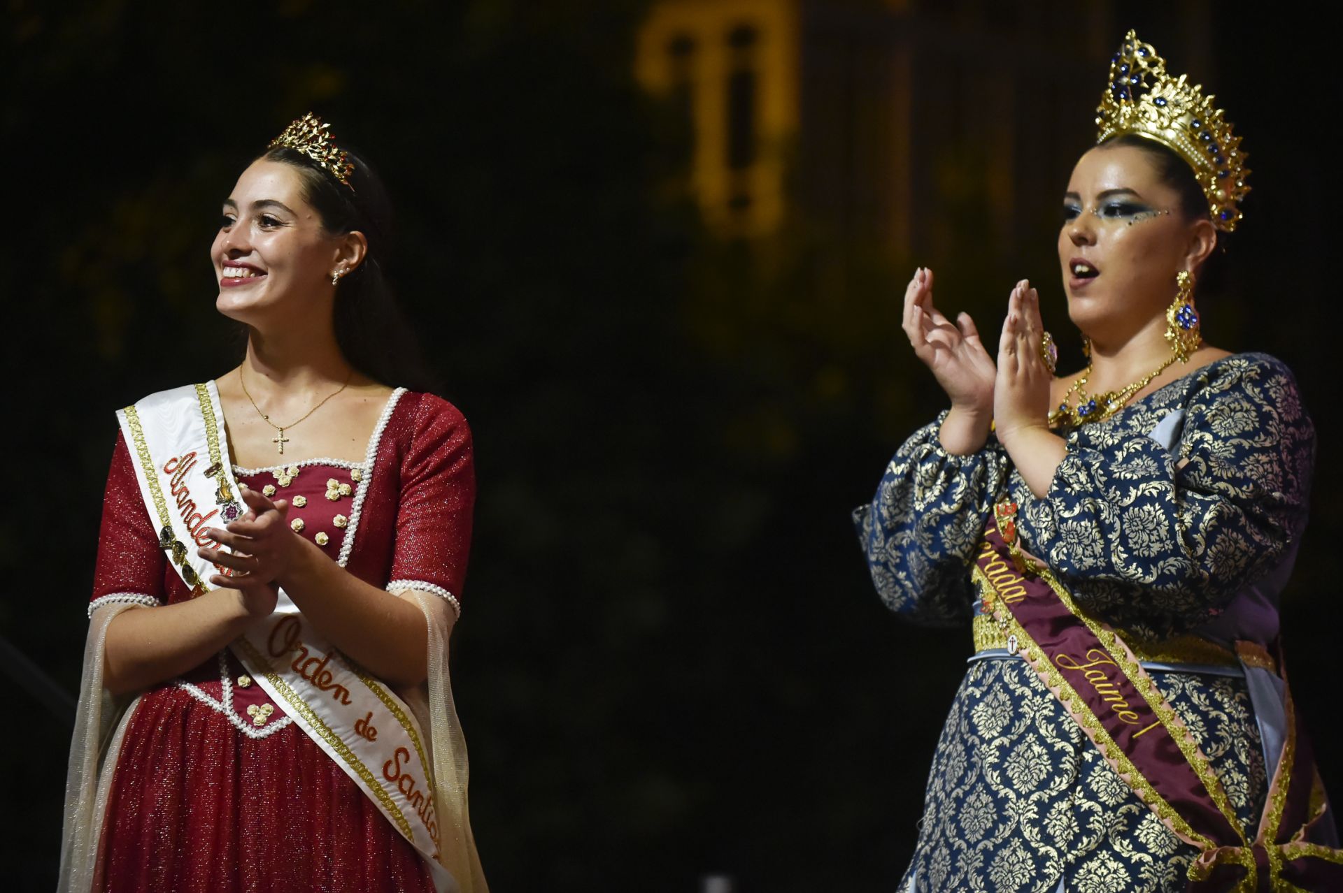 Recepción de las Abanderadas de Moros y Cristianos de Murcia, en imágenes