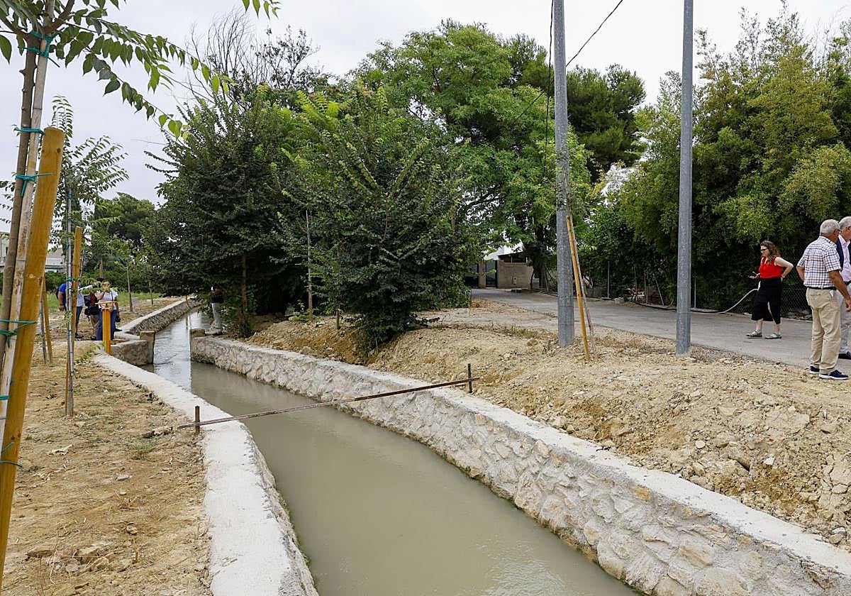 La acequia de Benetúcer en una imagen del pasado julio.