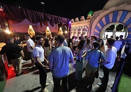 El campamento más internacional de Moros y Cristianos de Murcia, en imágenes