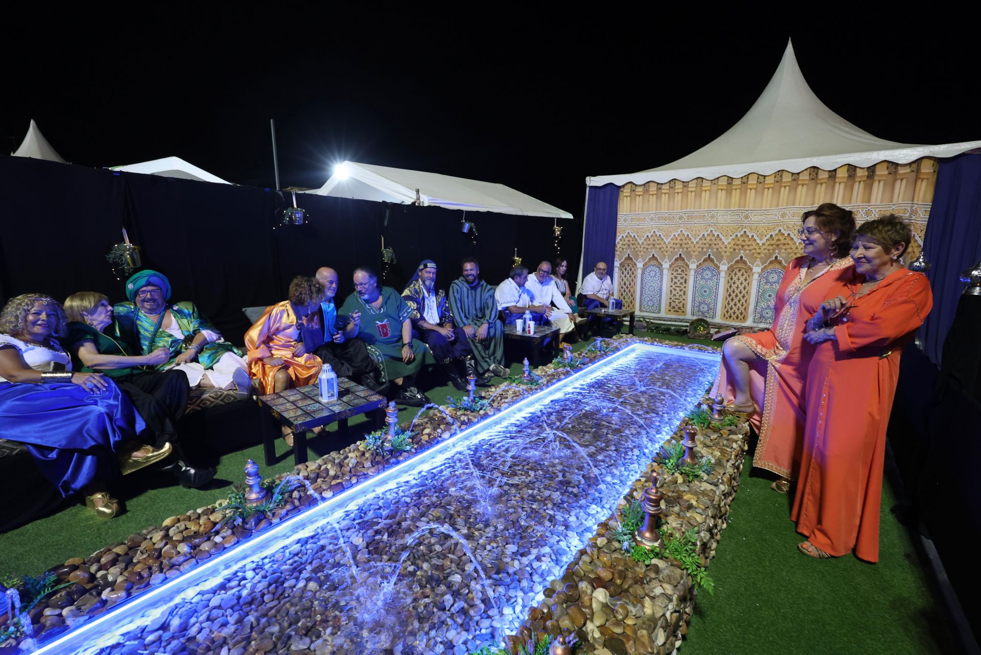 El campamento más internacional de Moros y Cristianos de Murcia, en imágenes