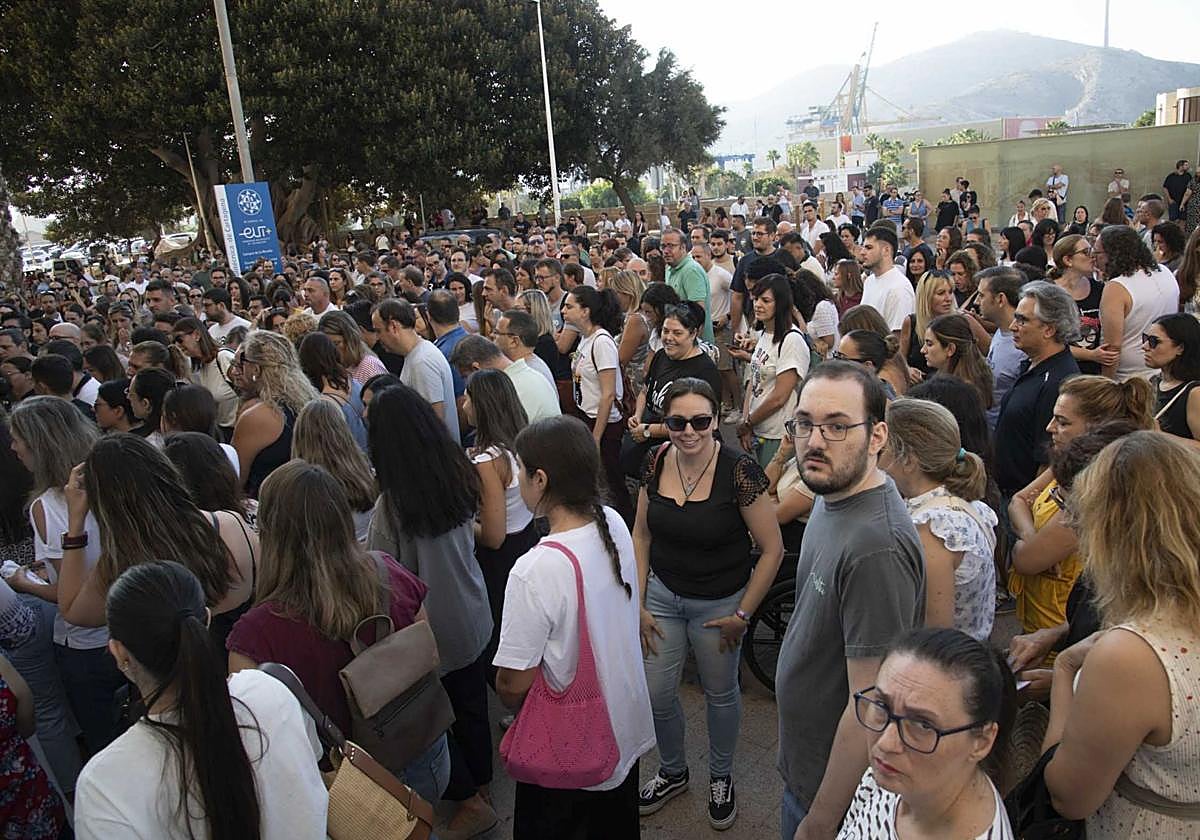 Más de 2.700 opositores optan a un centenar de plazas en Cartagena