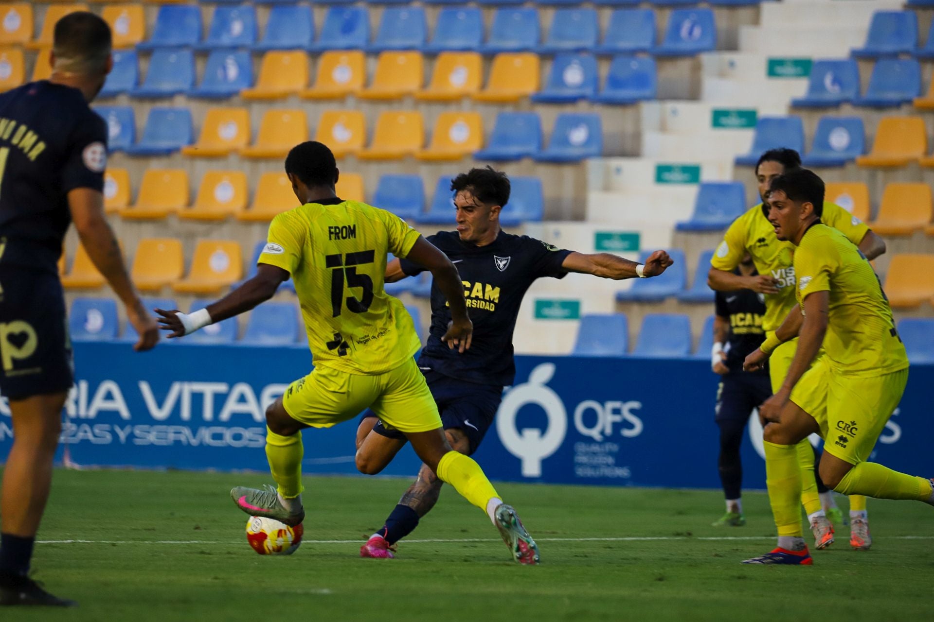 En imágenes, el partido entre el UCAM y el Lorca Deportiva