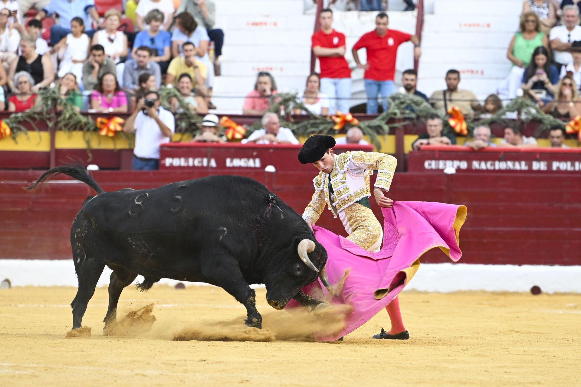 La primera novillada de la Feria Taurina de Murcia, en imágenes
