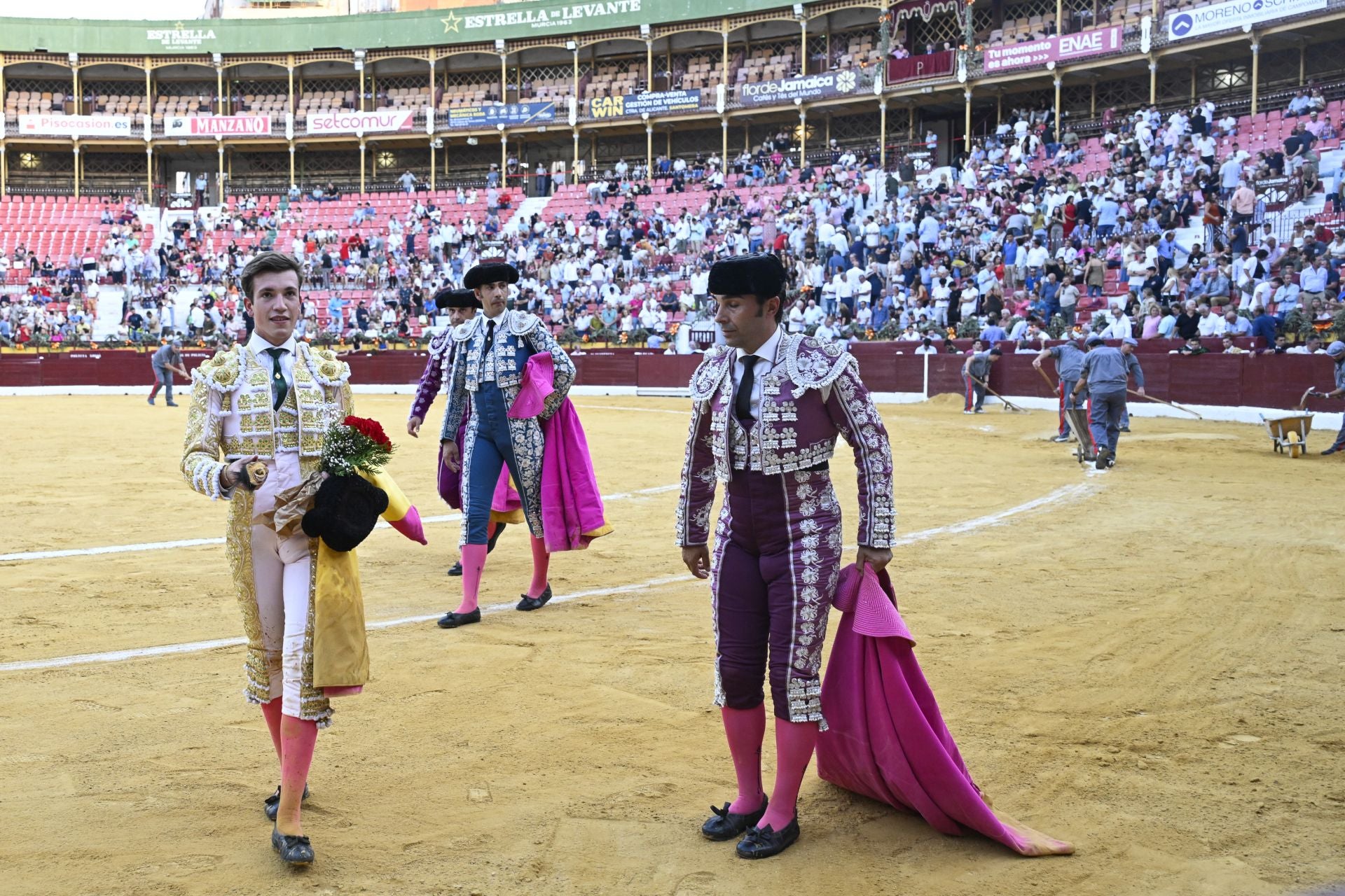 La primera novillada de la Feria Taurina de Murcia, en imágenes