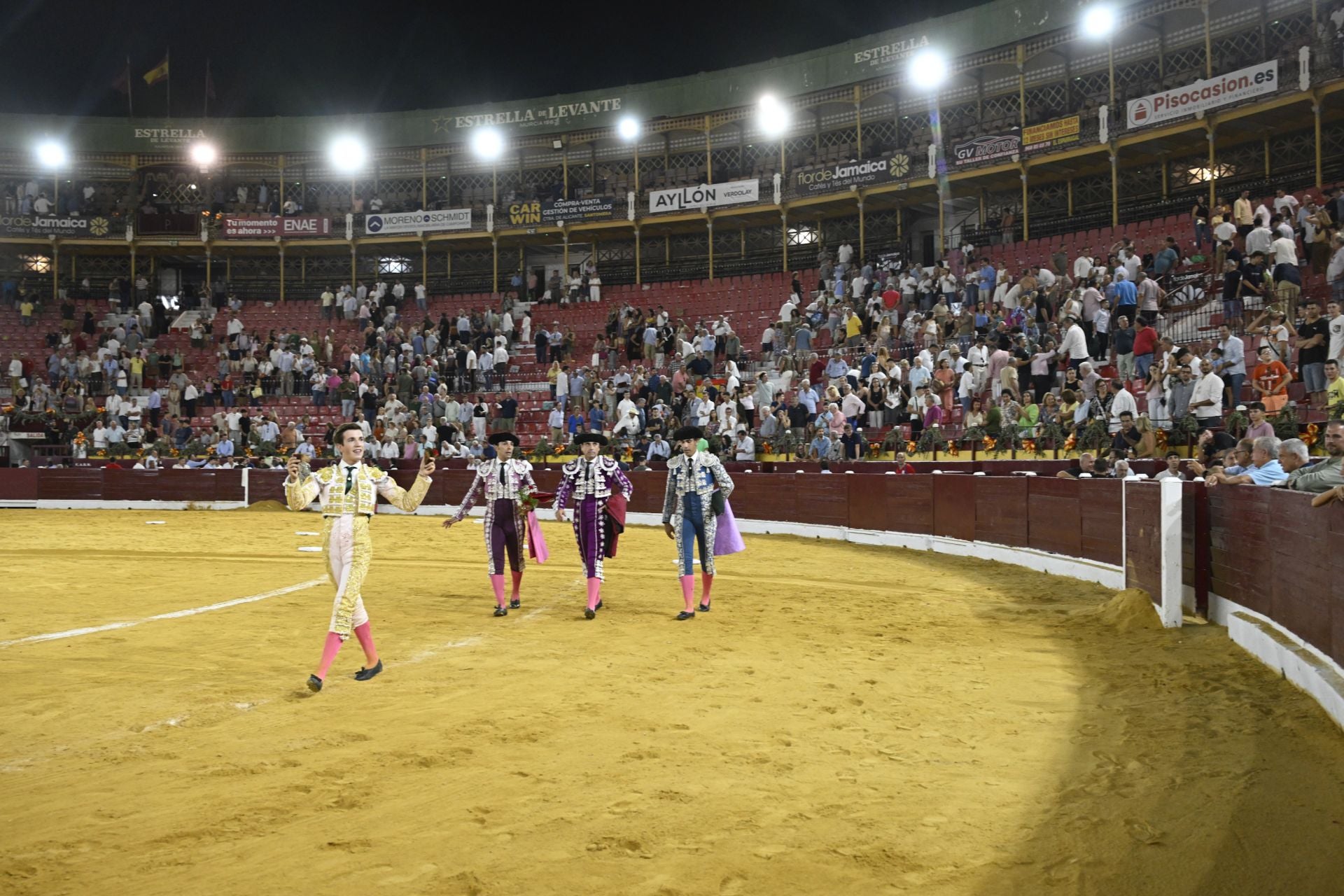 La primera novillada de la Feria Taurina de Murcia, en imágenes