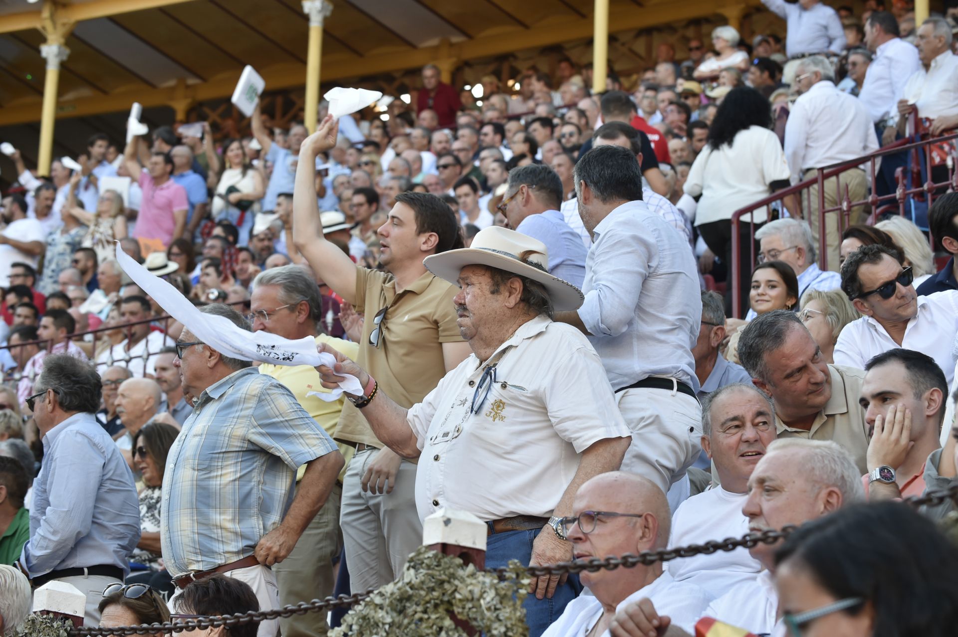 Ambiente de la primera corrida de la Feria Taurina de Murcia