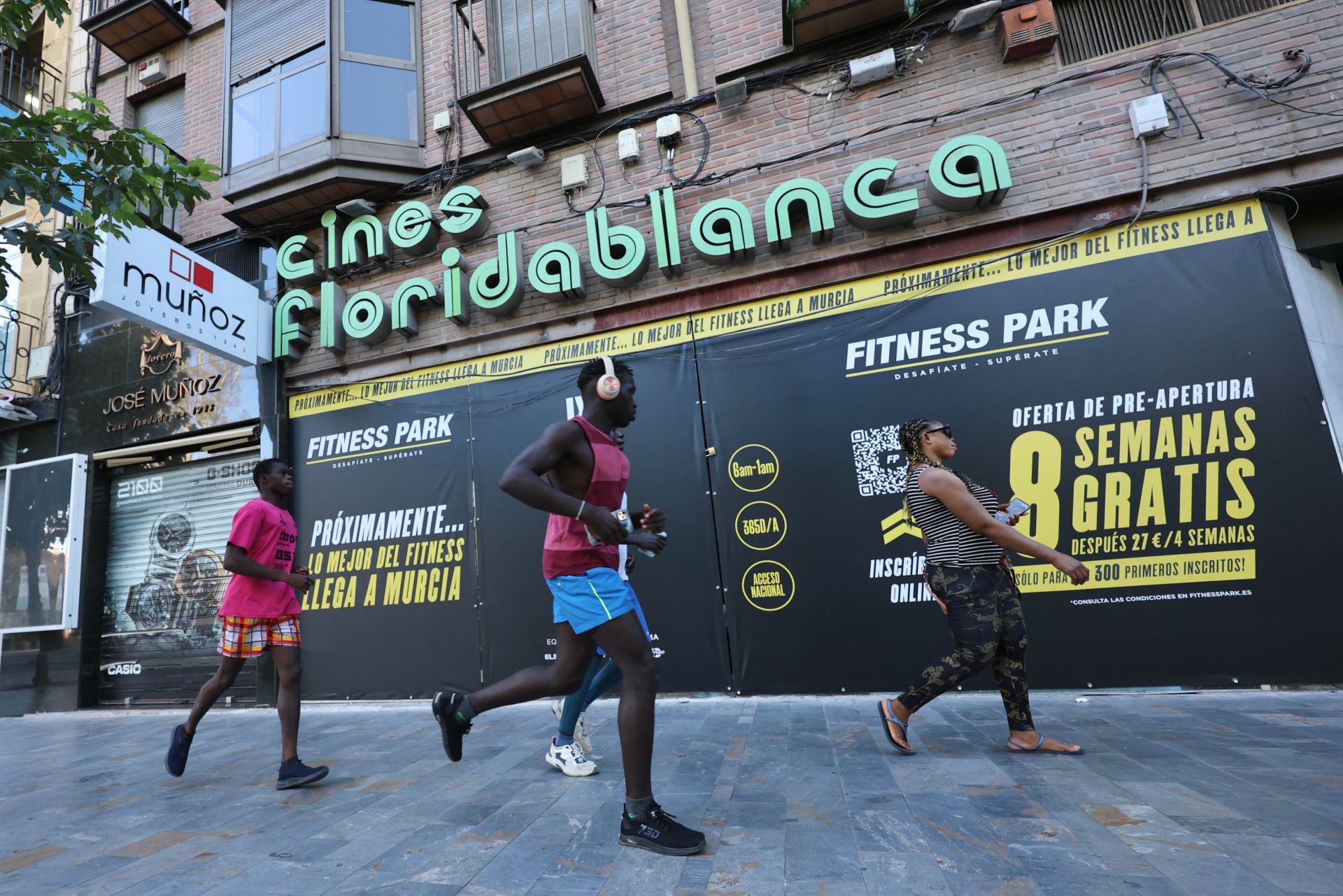 Un gimnasio ocupará lo que en su día fueron los cines Floridablanca, en el barrio del Carmen.