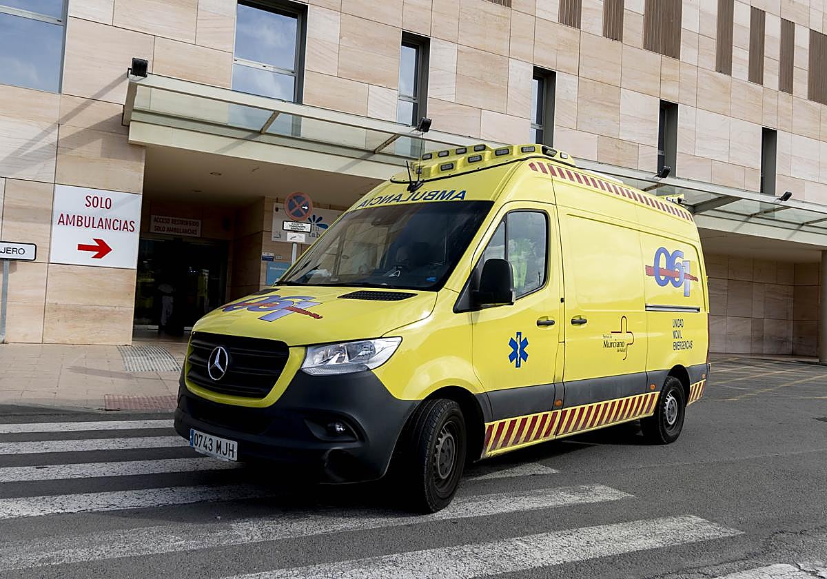 Una ambulancia, en una imagen de archivo.