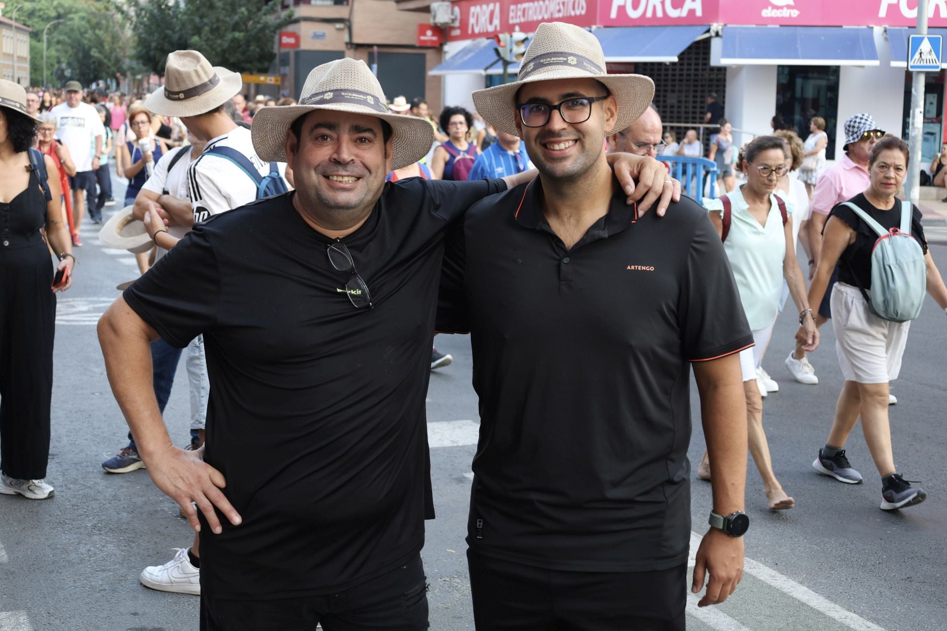 Búscate entre los romeros que acompañaron a la Fuensanta en Murcia