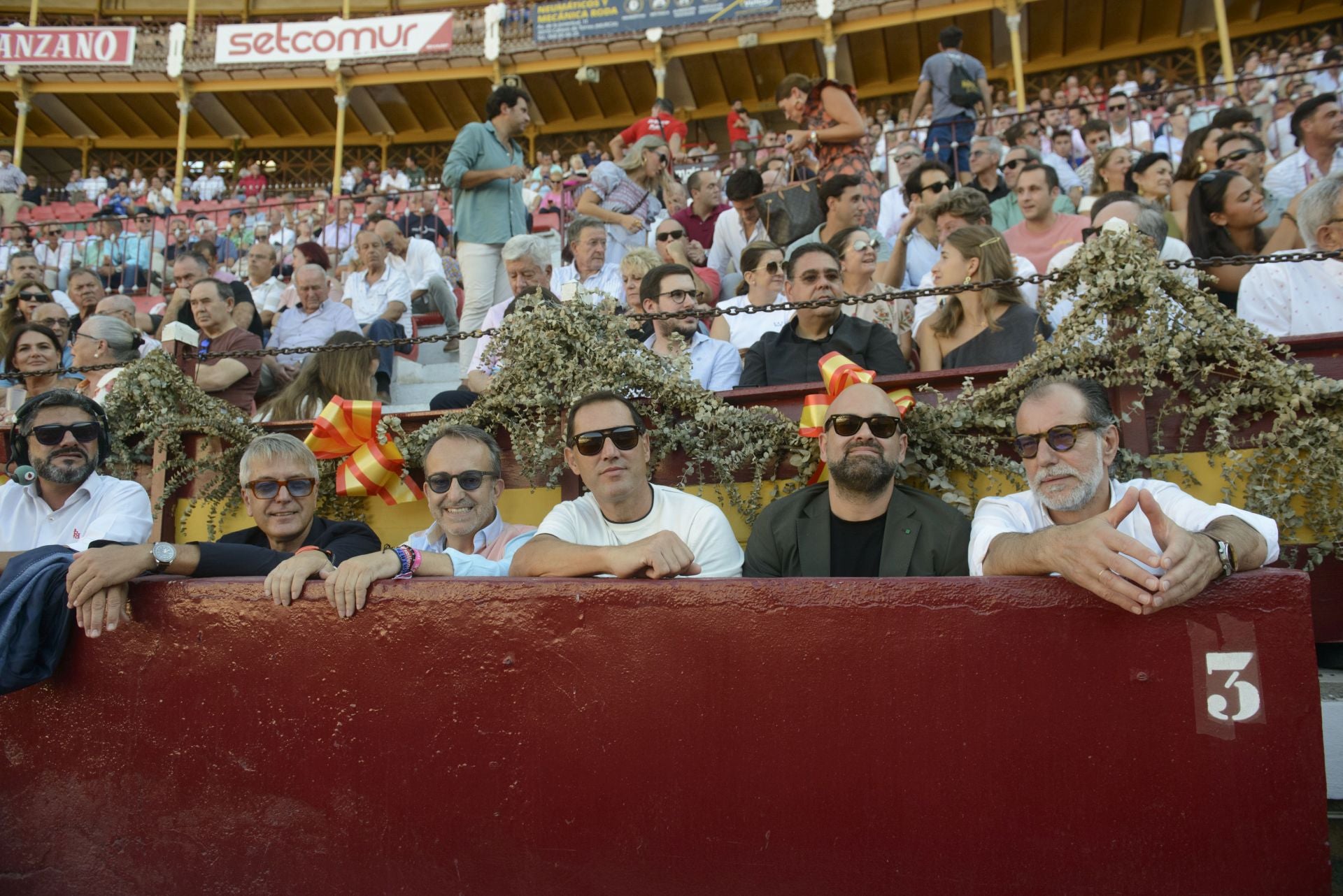 Ambiente y corrida del viernes de la Feria Taurina de Murcia, en imágenes