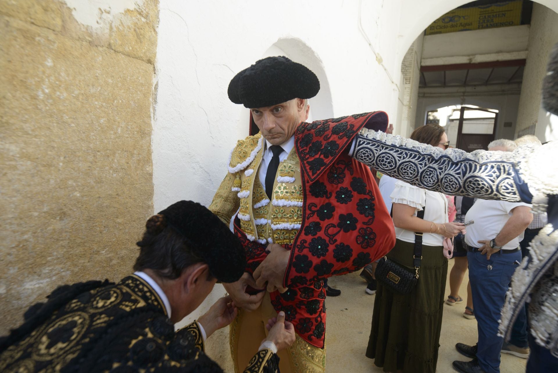 Ambiente y corrida del viernes de la Feria Taurina de Murcia, en imágenes