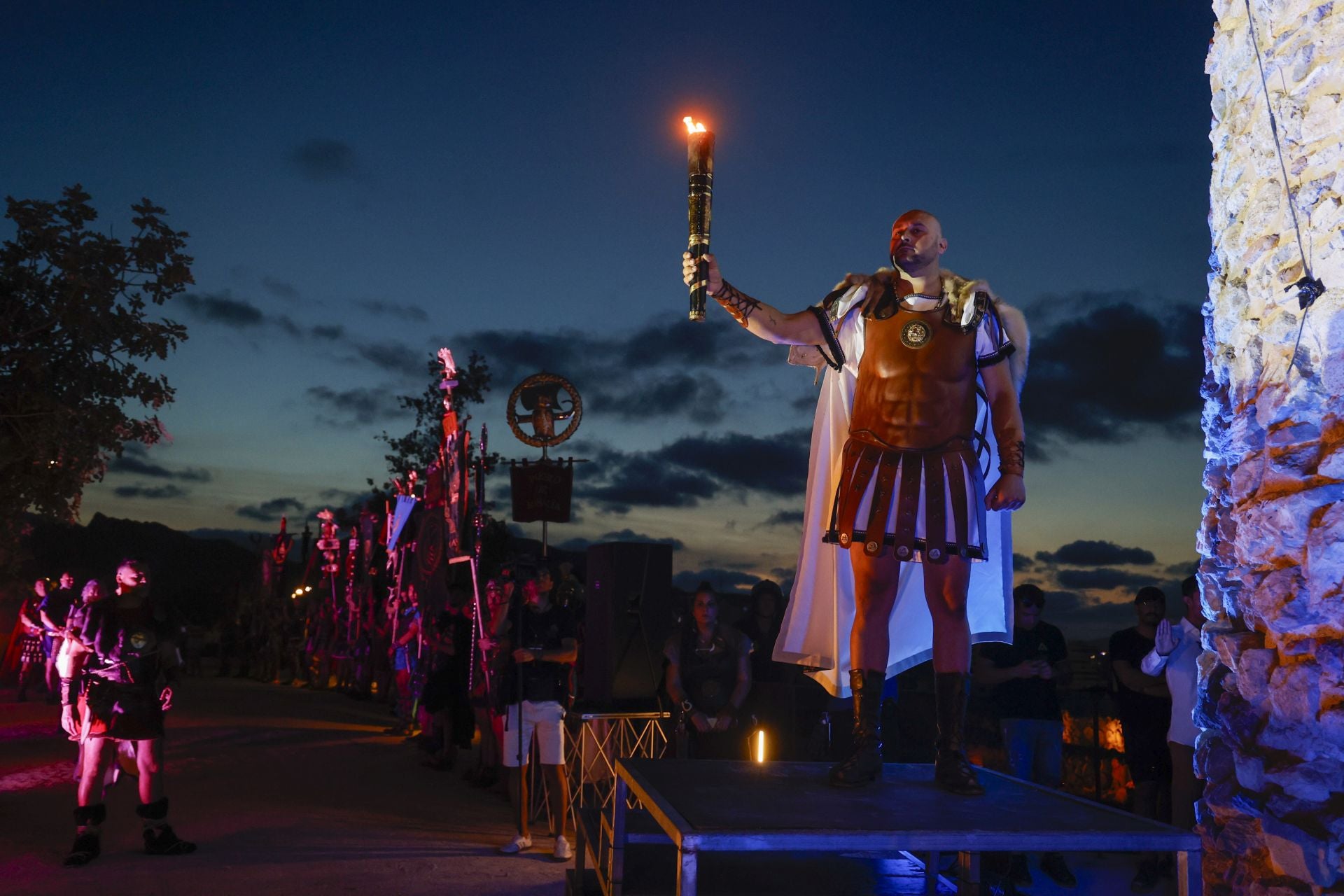 En imágenes, pregón e inicio de las Fiestas de Carthagineses y Romanos