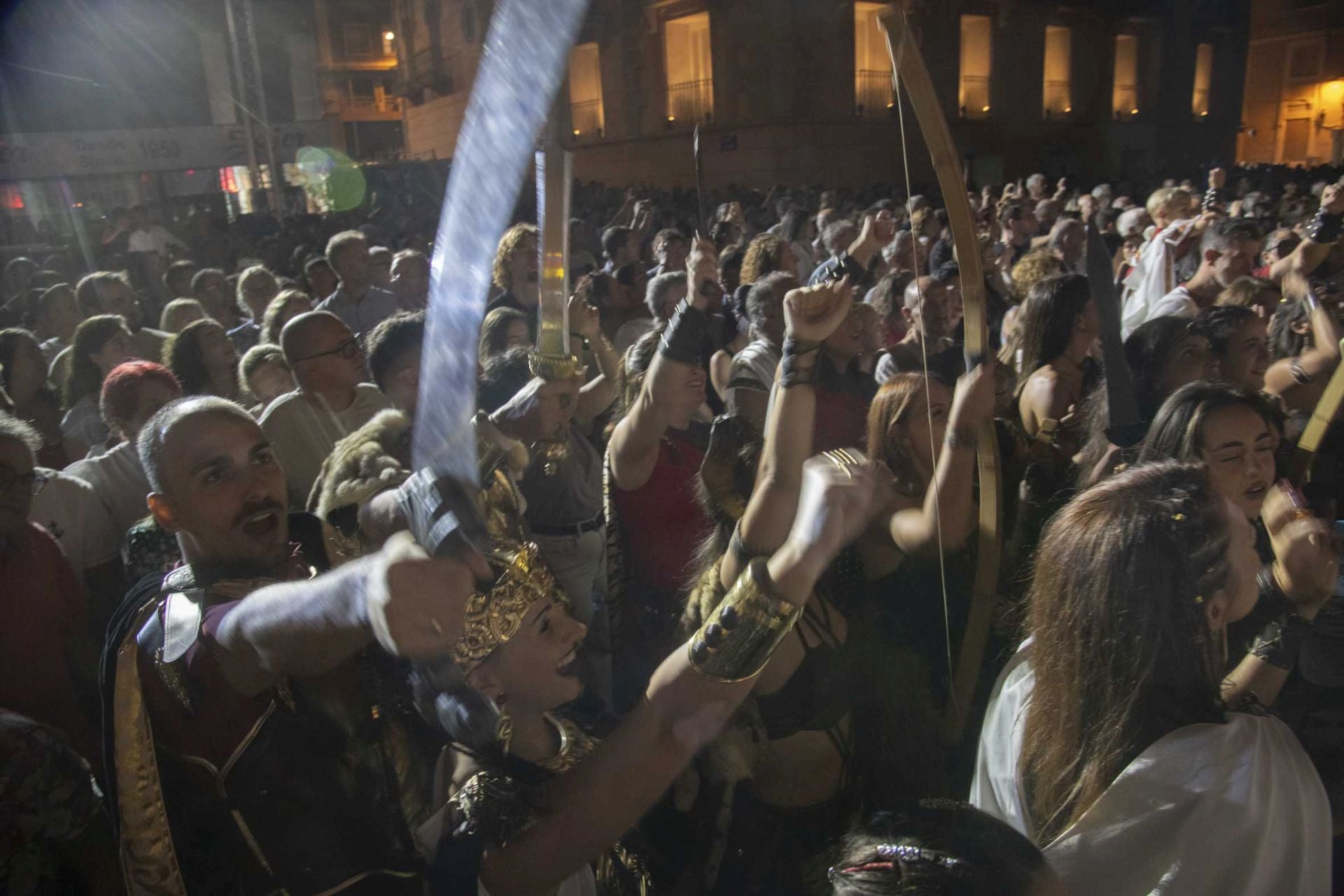 En imágenes, pregón e inicio de las Fiestas de Carthagineses y Romanos