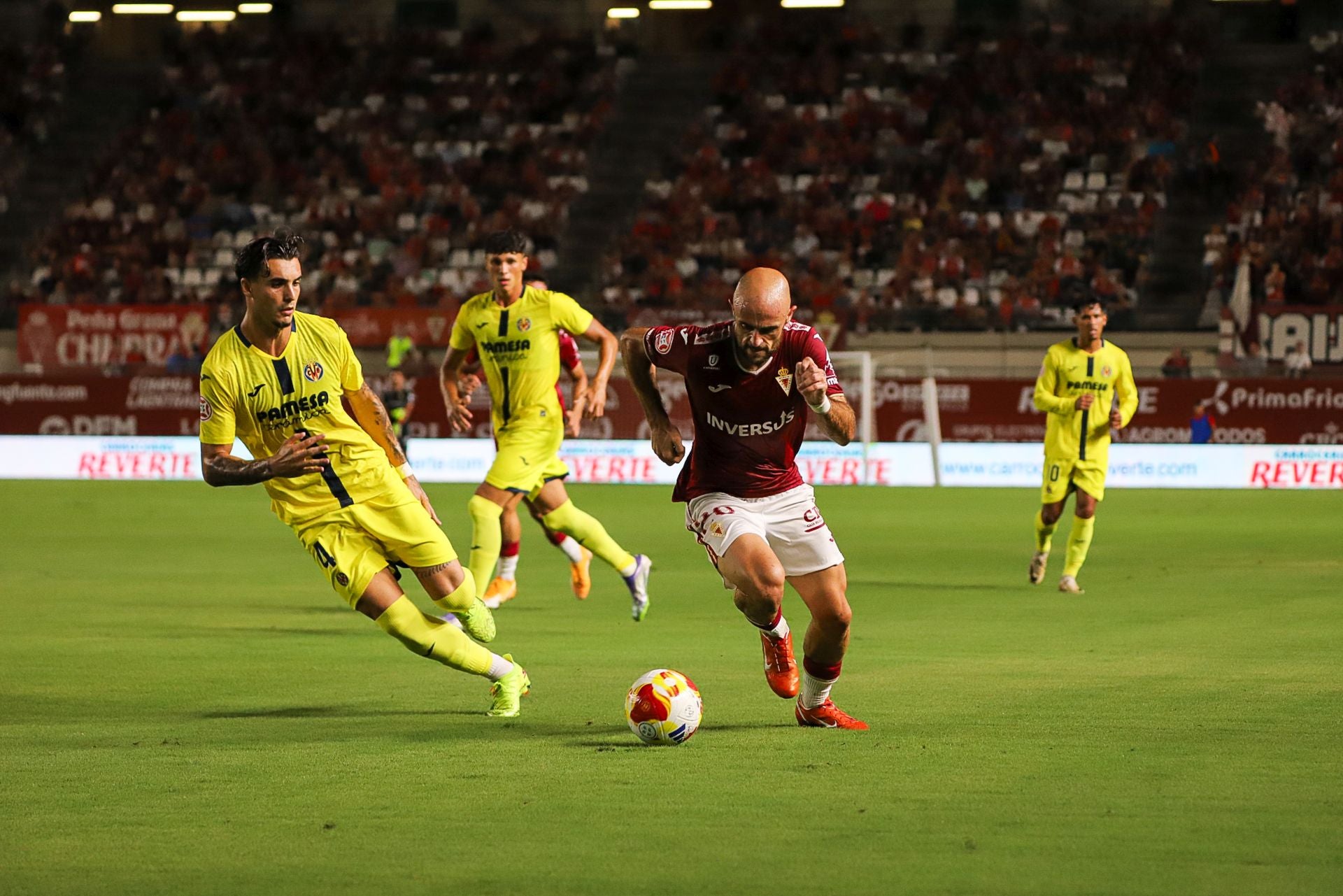 El Real Murcia consigue el empate en el último minuto, en imágenes