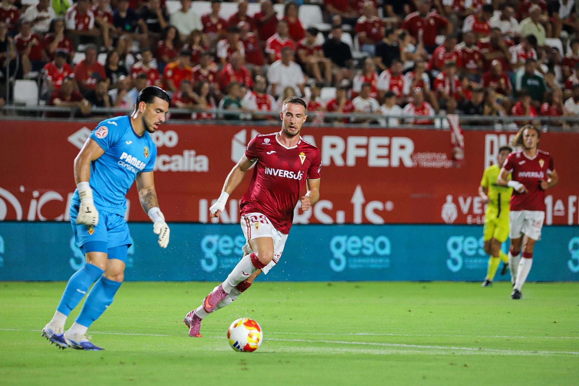 El Real Murcia consigue el empate en el último minuto, en imágenes