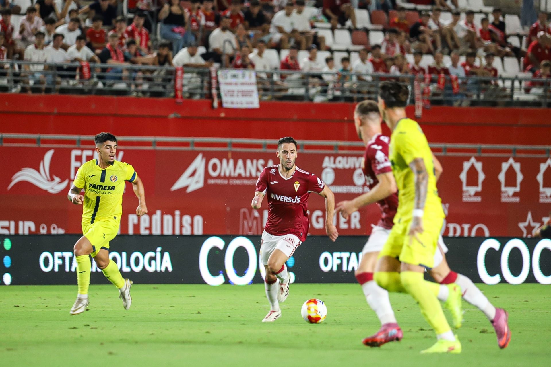 El Real Murcia consigue el empate en el último minuto, en imágenes