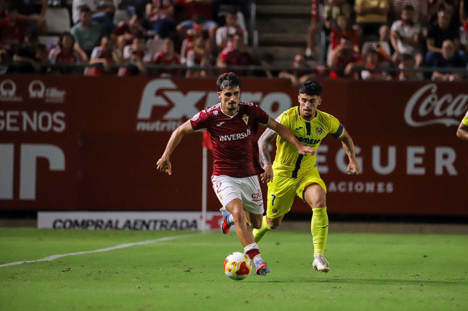El Real Murcia consigue el empate en el último minuto, en imágenes