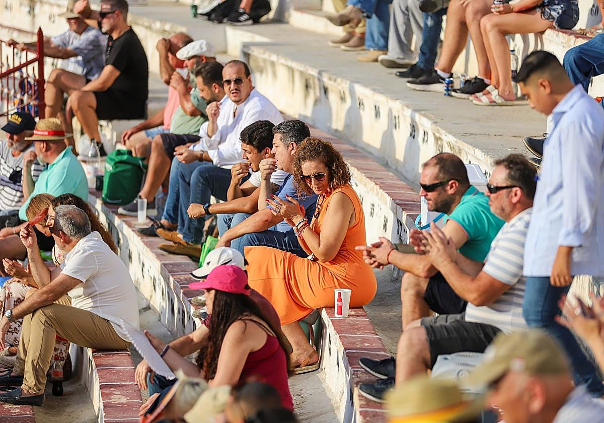 Ambiente en la corrida del sábado de la Feria Taurina de Murcia, en imágenes