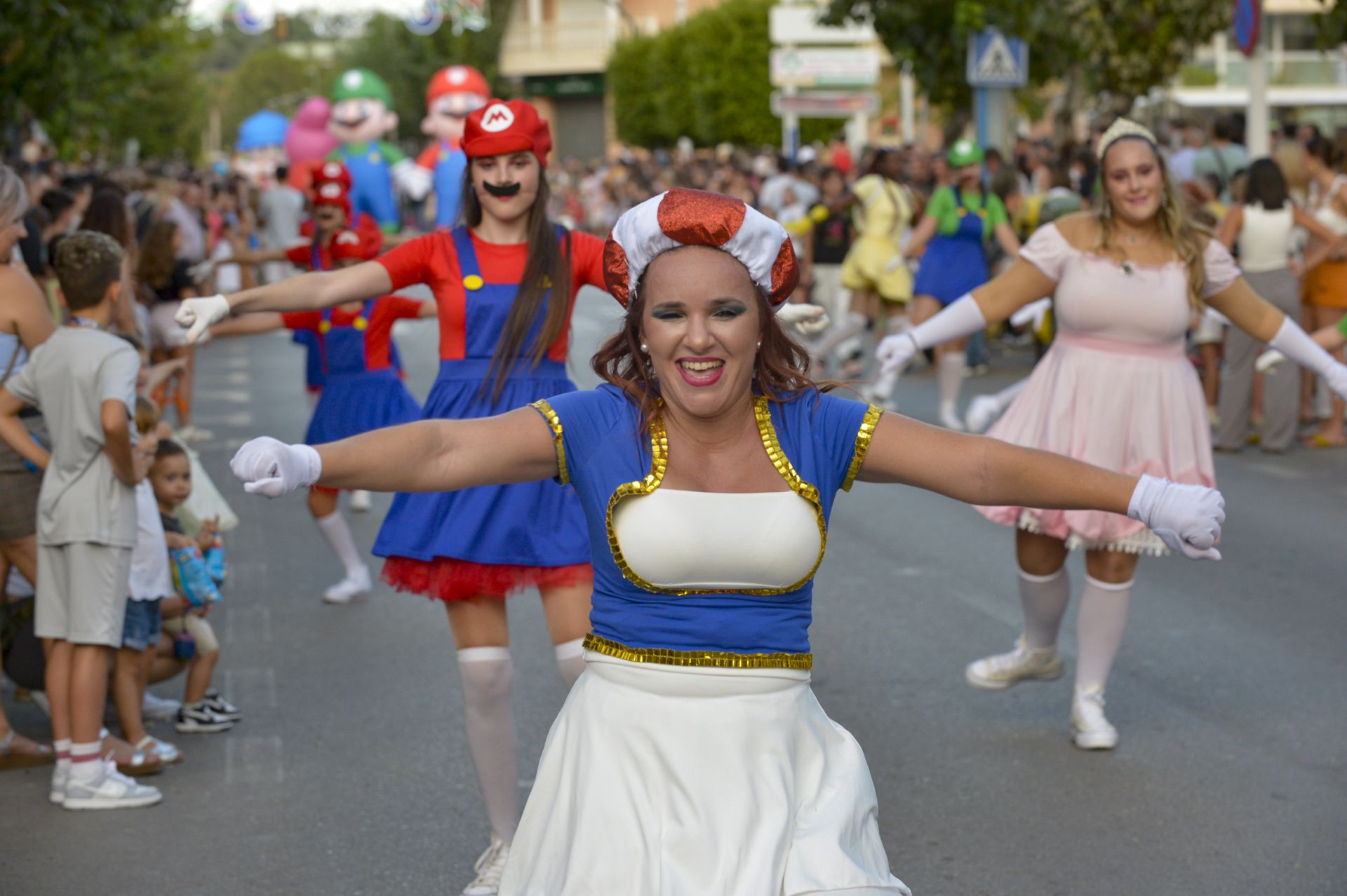 En imágenes, desfile de las carrozas de Molina de Segura
