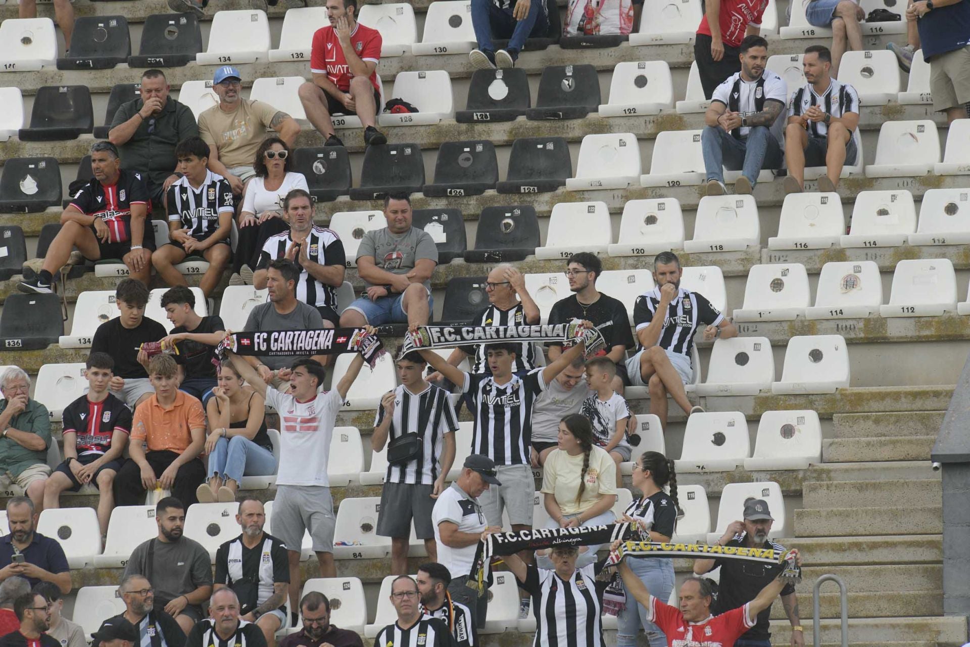 Pablo de Blasis regala la victoria al FC Cartagena en el último minuto, en imágenes
