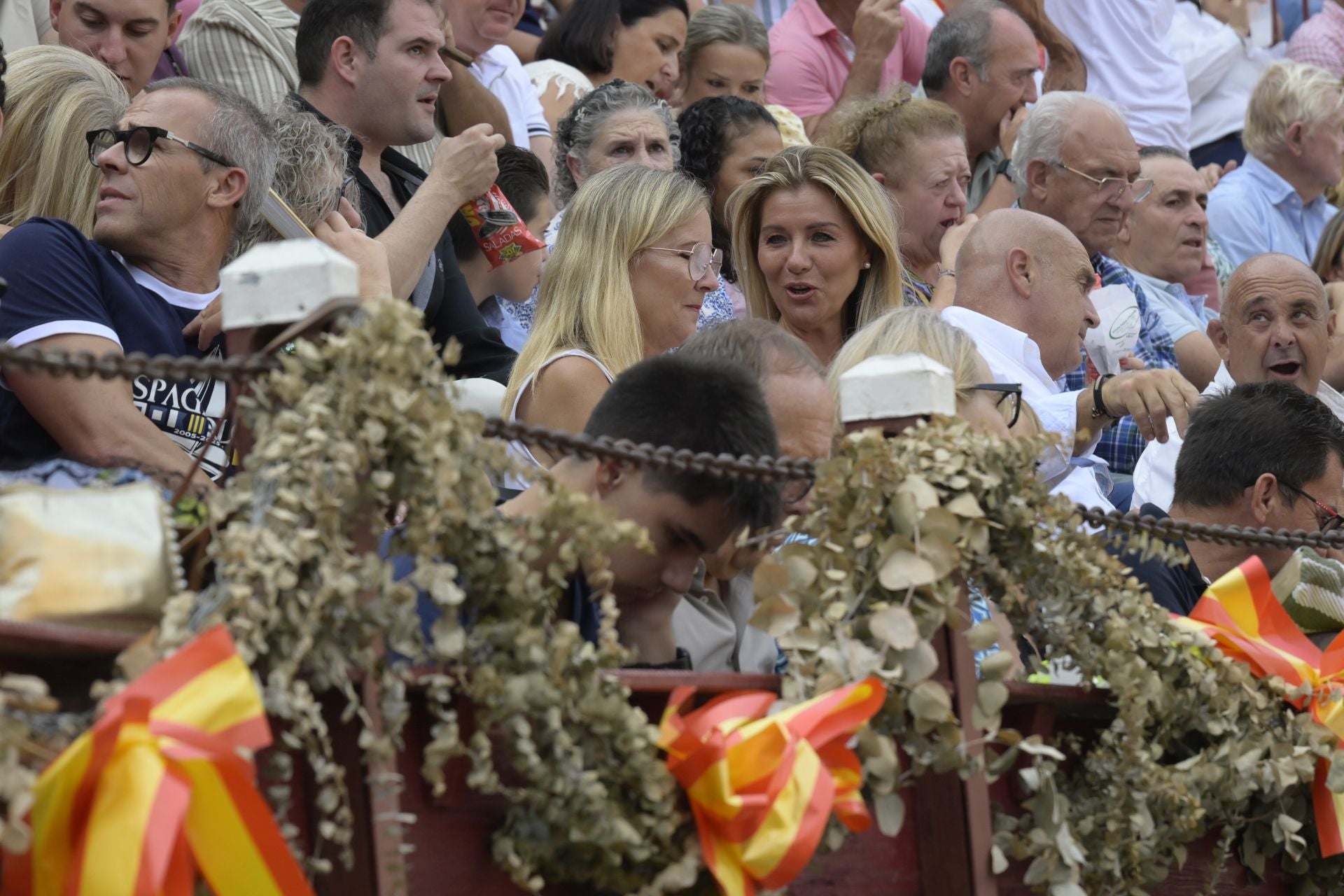 Ambiente de la corrida de rejones, en imágenes