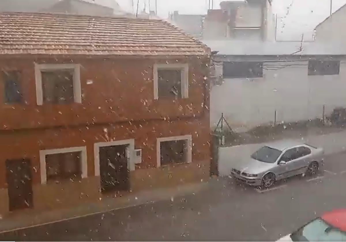 Tormenta y granizo en Mula, este domingo por la tarde.