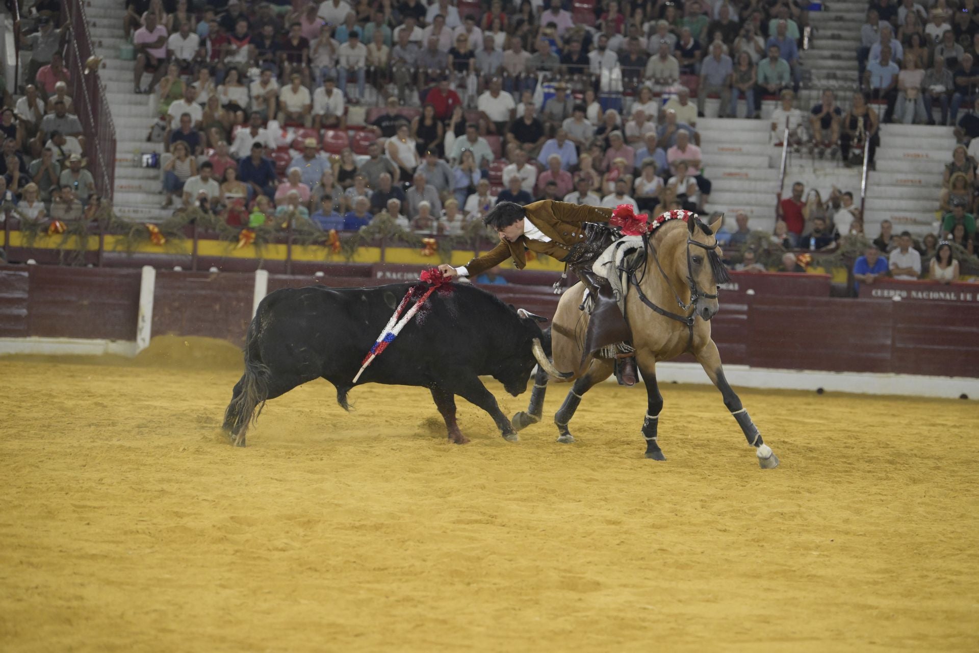 Las imágenes de la corrida de rejones de la Feria de Taurina de Murcia