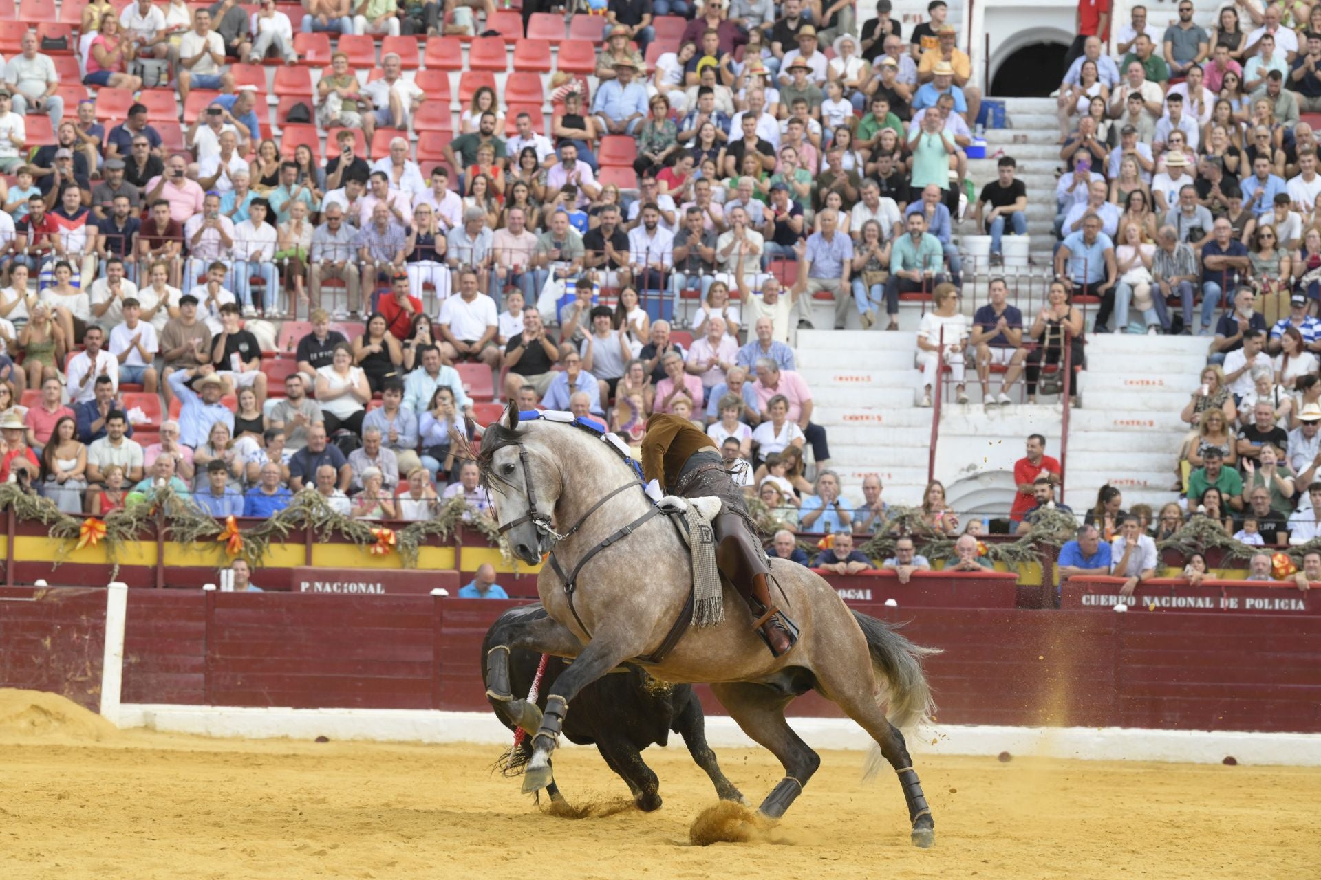 Las imágenes de la corrida de rejones de la Feria de Taurina de Murcia