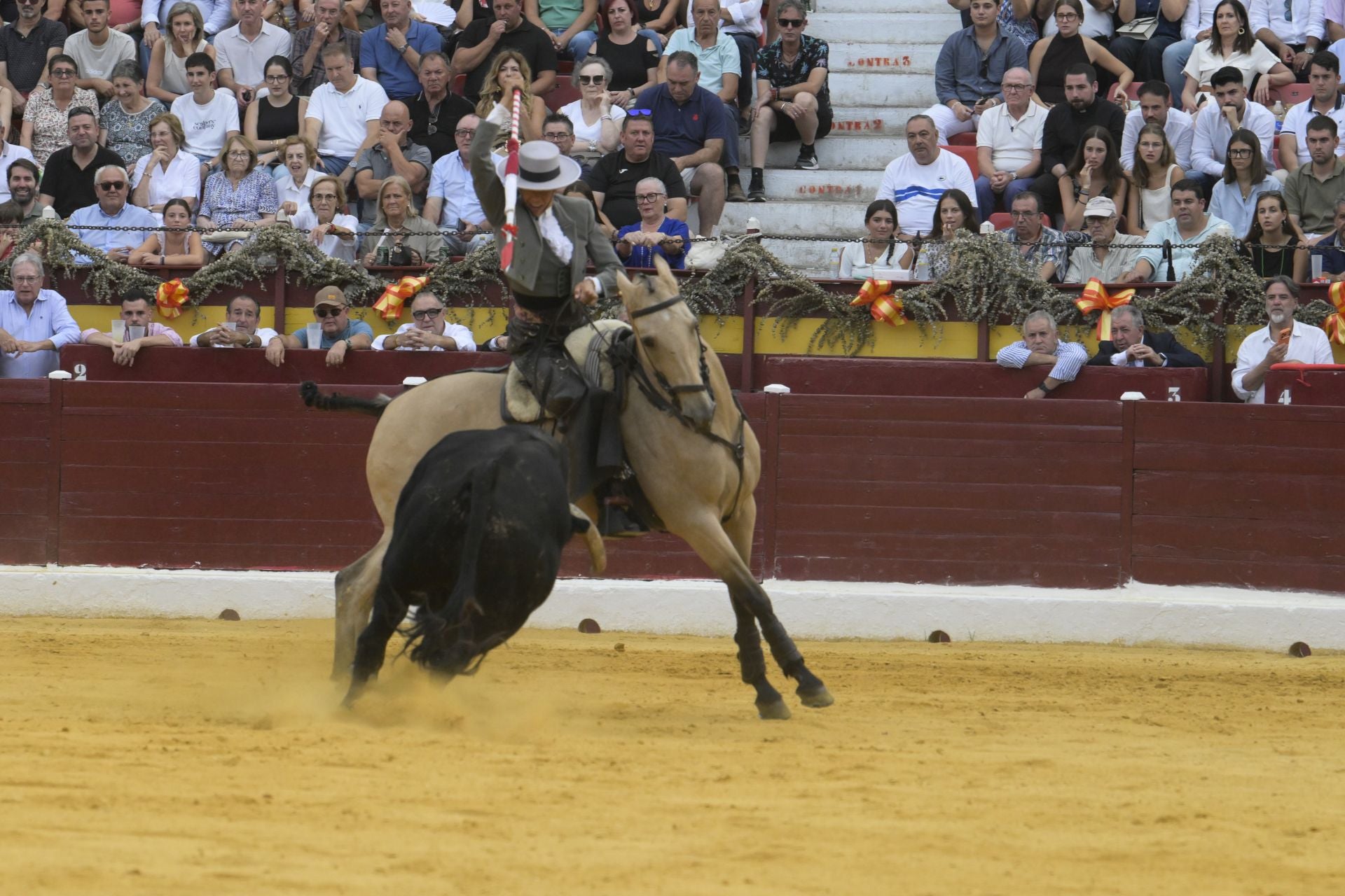 Las imágenes de la corrida de rejones de la Feria de Taurina de Murcia
