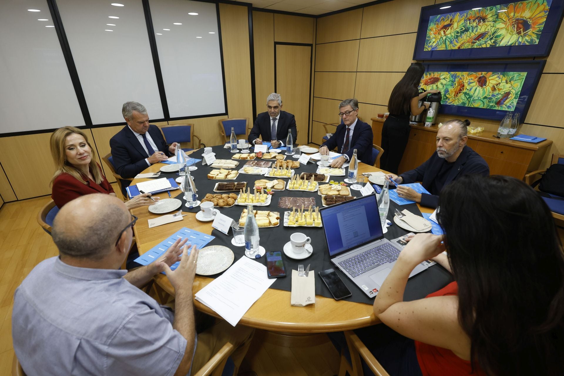 En imágenes, la mesa de debate sobre la empresa familiar