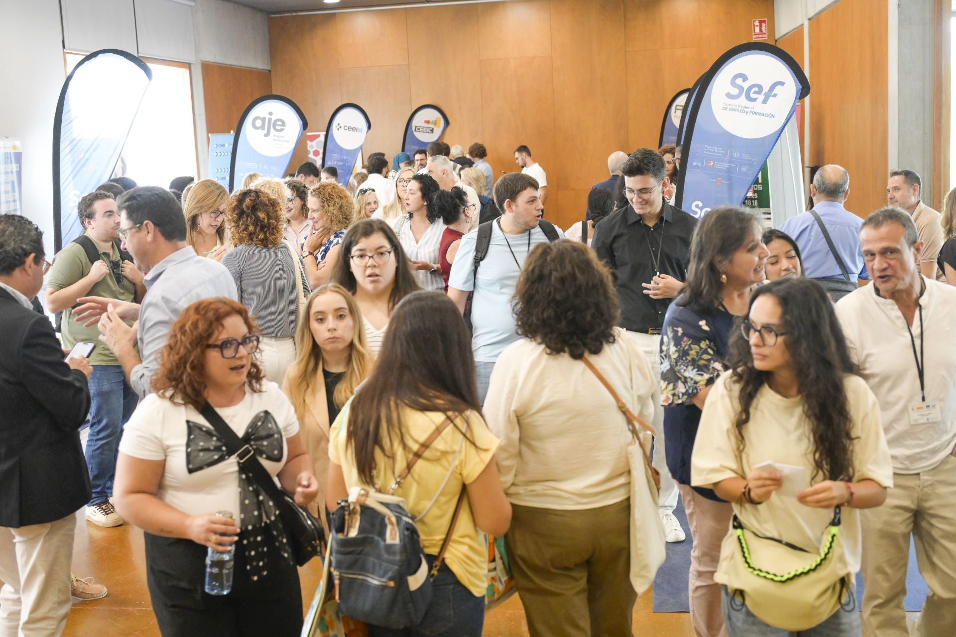 La inauguración de la Feria Regional de Empleo y Formación, en imágenes