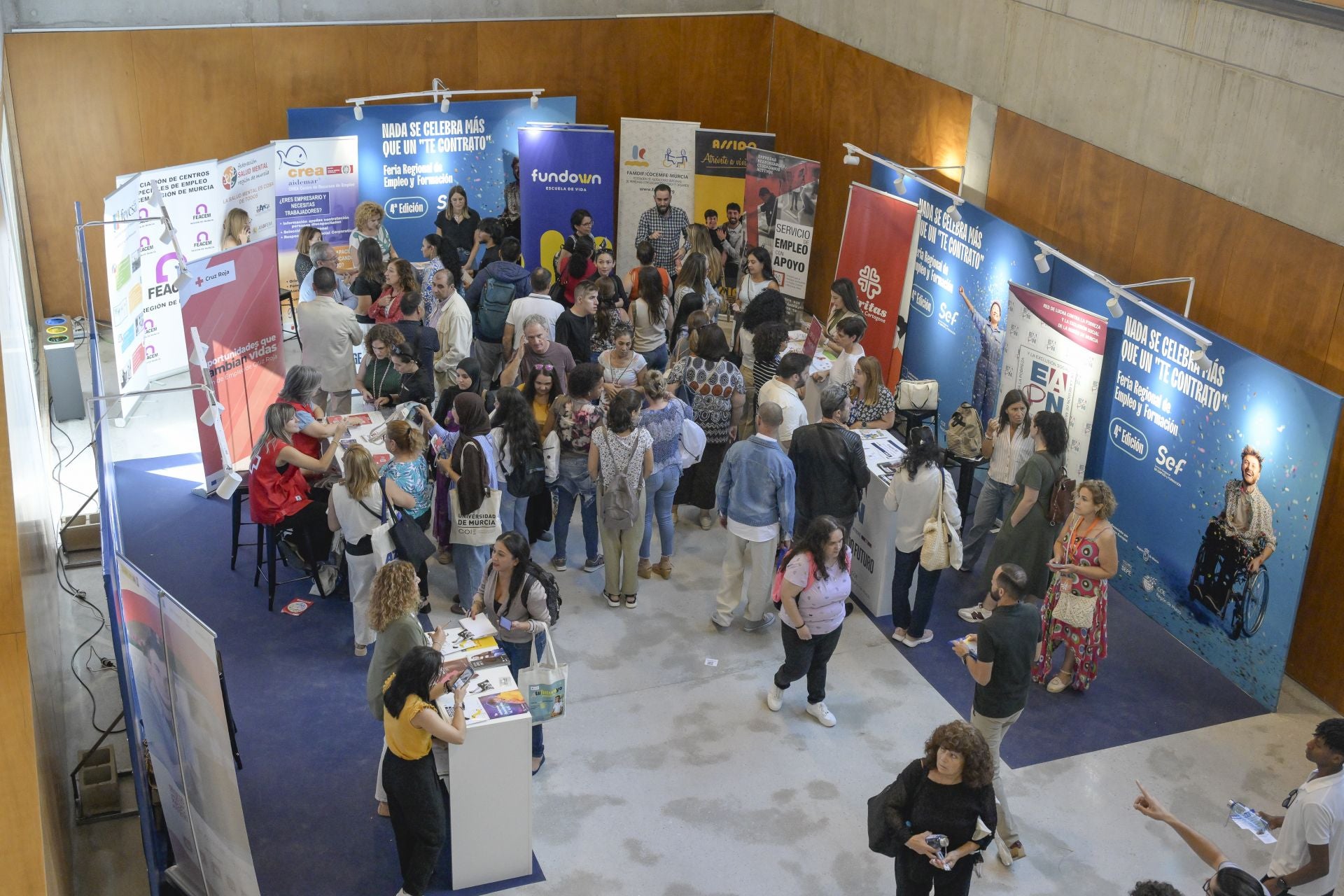 La inauguración de la Feria Regional de Empleo y Formación, en imágenes