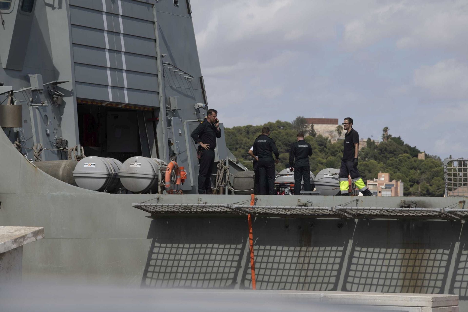 En imágenes, preparativos del &#039;Furor&#039; en el puerto de Cartagena antes de partir a Gaza