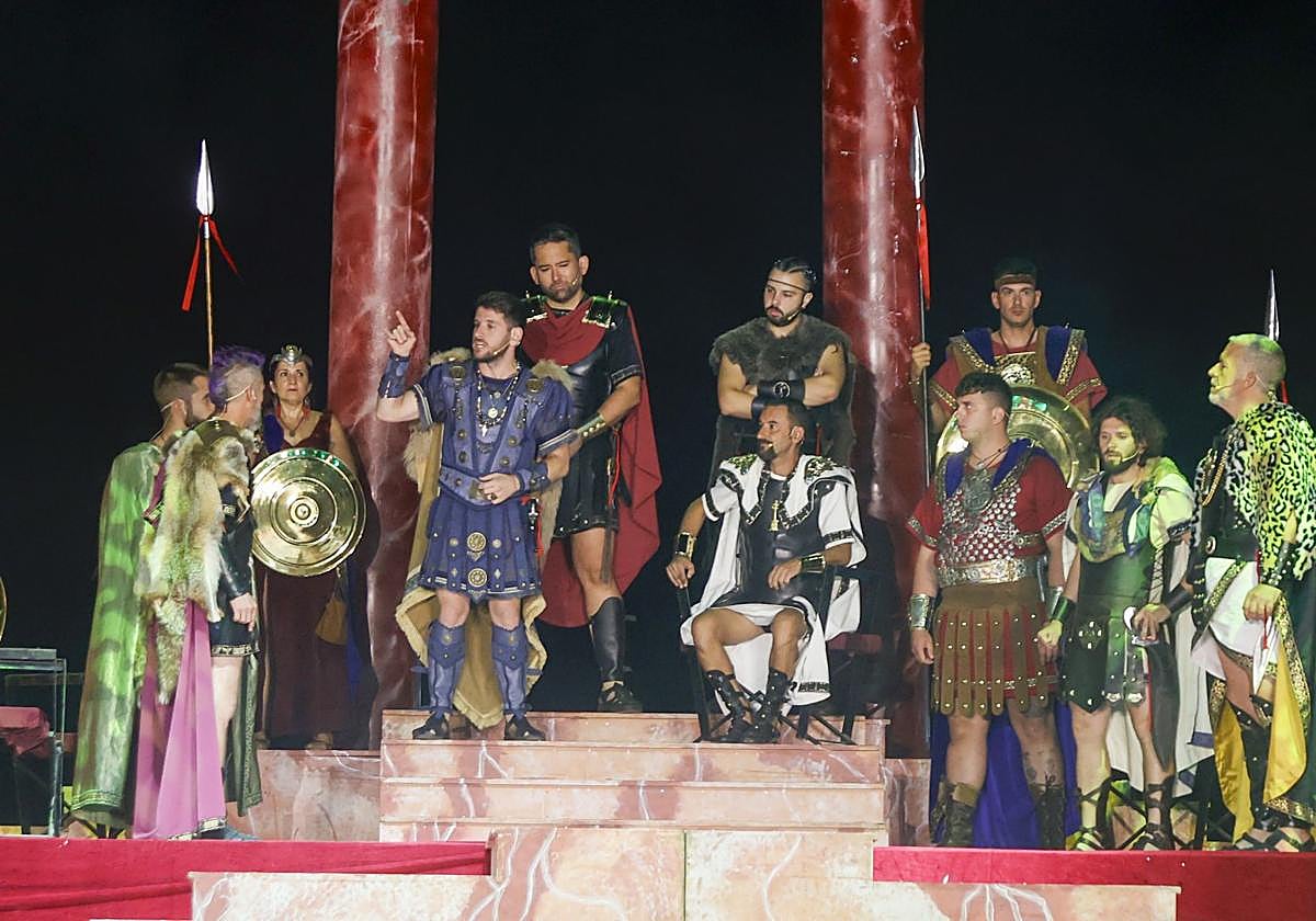 Aníbal ofrece tributos a los mercenarios a cambio de apoyo.